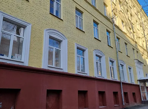 Общежитие на Первомайской - фото 1